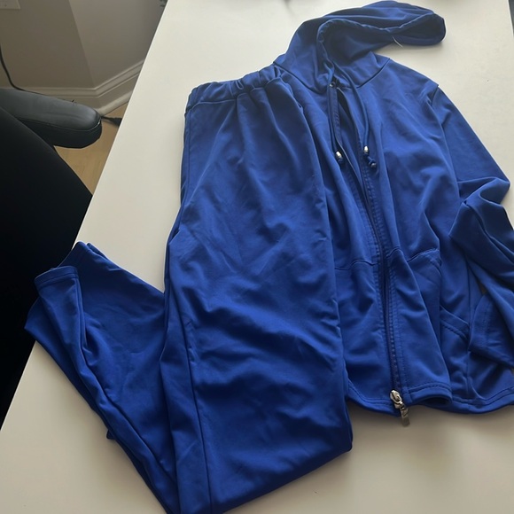 Women’s 2pc Athletic Hooded Tracksuit - Picture 1 of 1